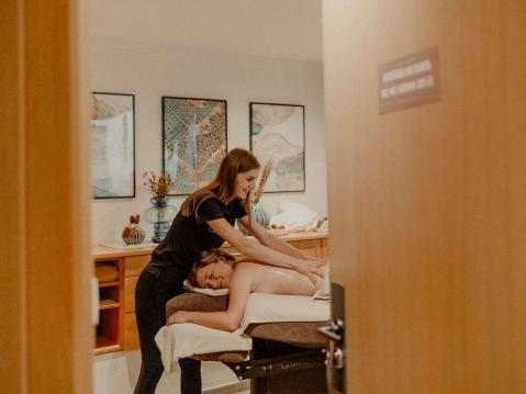 Relaxing moments at the wellness hotel in the Venosta Valley!