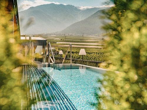 Relax, take it easy! Relax, take it easy!