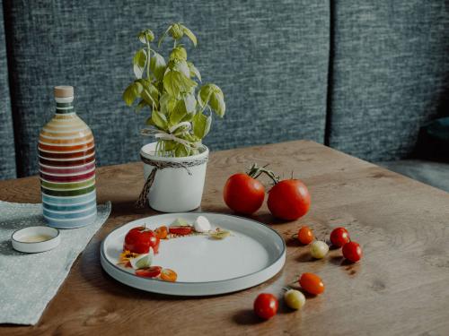 Relax, take it easy! Relax, take it easy!