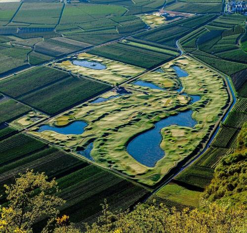 Dein Golfurlaub in Suedtirol Dein Golfurlaub in Suedtirol