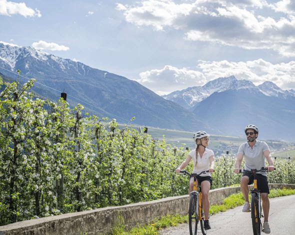 Mit dem Bike on tour! Mit dem Bike on tour!