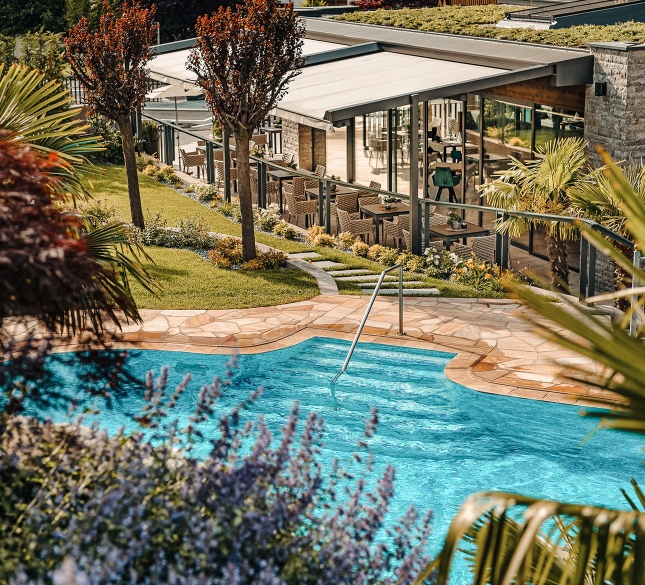 Dein Hotel im Vinschgau mit einzigartigen Pools